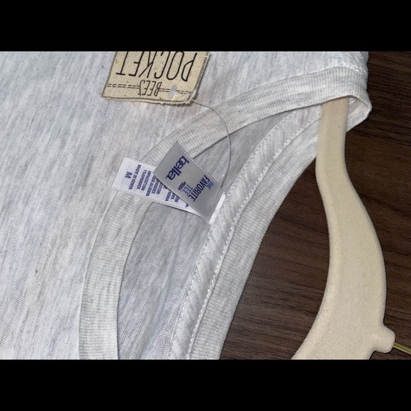 Red Panda Bee’s Faux / Decorative Light Grey Pocket Tee - Picture 6 of 9